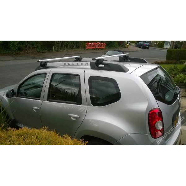 Bare portbagaj pentru Dacia Duster 2011 din aluminiu cu sistem antifurt si cheie. Bare portbagaj pentru Dacia Duster 2011 din aluminiu cu sistem antifurt si cheie.