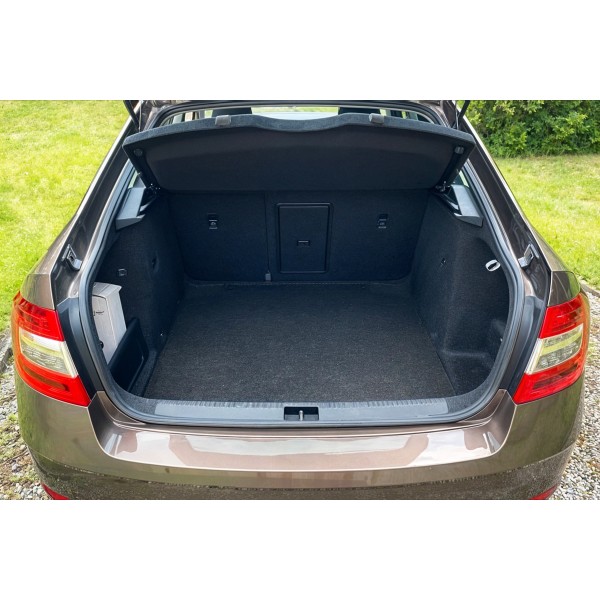 Rulou polita portbagaj SKODA OCTAVIA III 5E LIFTBACK Cod OEM 5E5867769