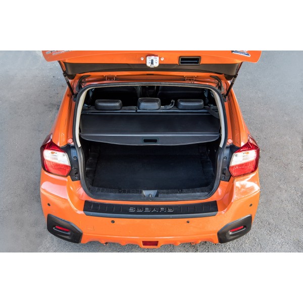 Rulou polita portbagaj SUBARU IMPREZA GP HATCHBACK 2011-2017 Cod OEM 65550FJ003VH / 65550FJ001VH / 65550FJ002VH / 65550FJ000VH / 65550FJ010VH / 65550FG000ML / 65550FG001ML / 65550FG002ML / 65550FG003ML / 65550FG004ML