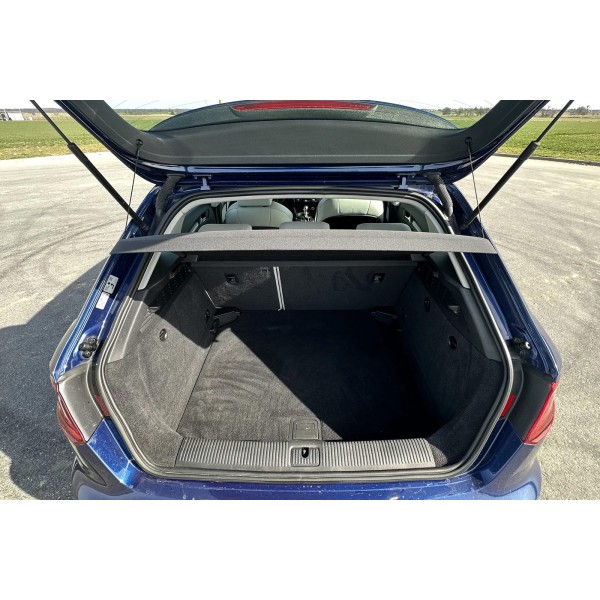 Rulou polita portbagaj AUDI A3 8V 2013-2020 Cod OEM 8V4867769