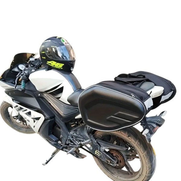 Genti laterale CF MOTO 300SR  moto , set 2 bucăți, rigide, aspect carbon, 45 cm cu husa pentru potritecti antiploaie